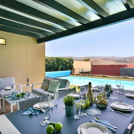 Villa Salobre Golf Dos Luxury Retreat In Gran Canaria Private Outdoor Heatable Pool Bbq Facilities Shaded Outdoor Dining Area Salobre Golf, Las Palmas / Gran Canaria